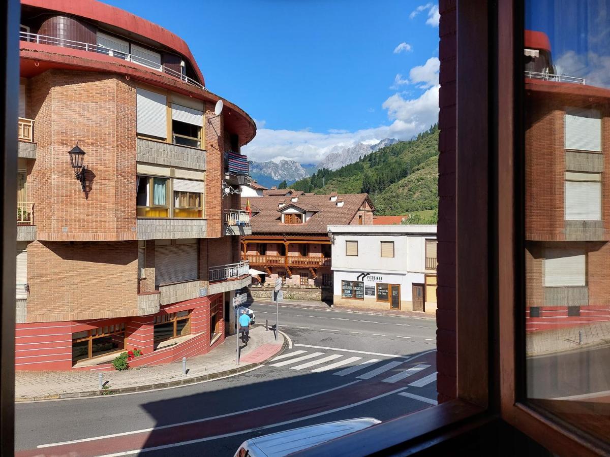 Hosteria Picos De Europa Potes Esterno foto