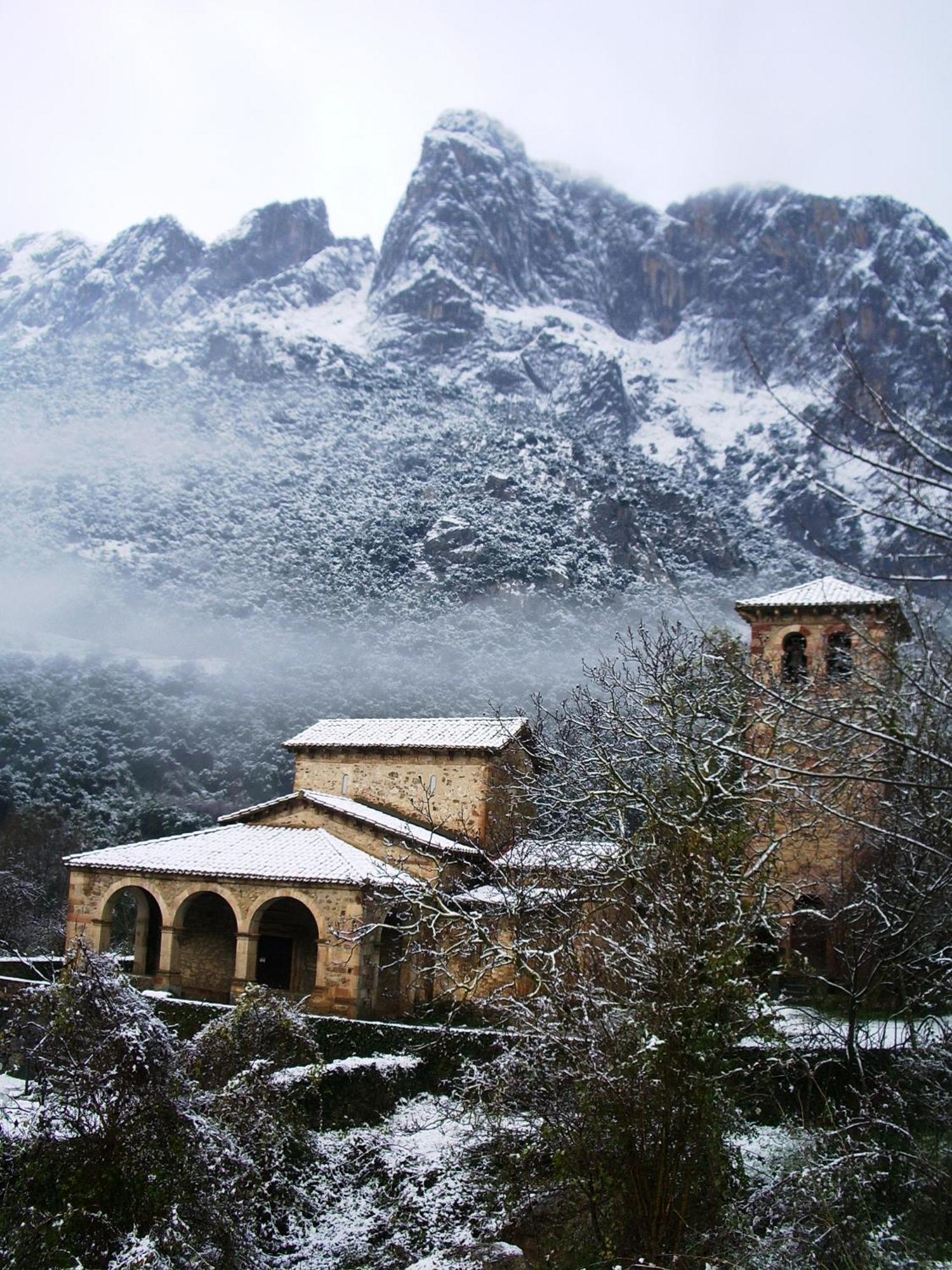Hosteria Picos De Europa Potes Esterno foto