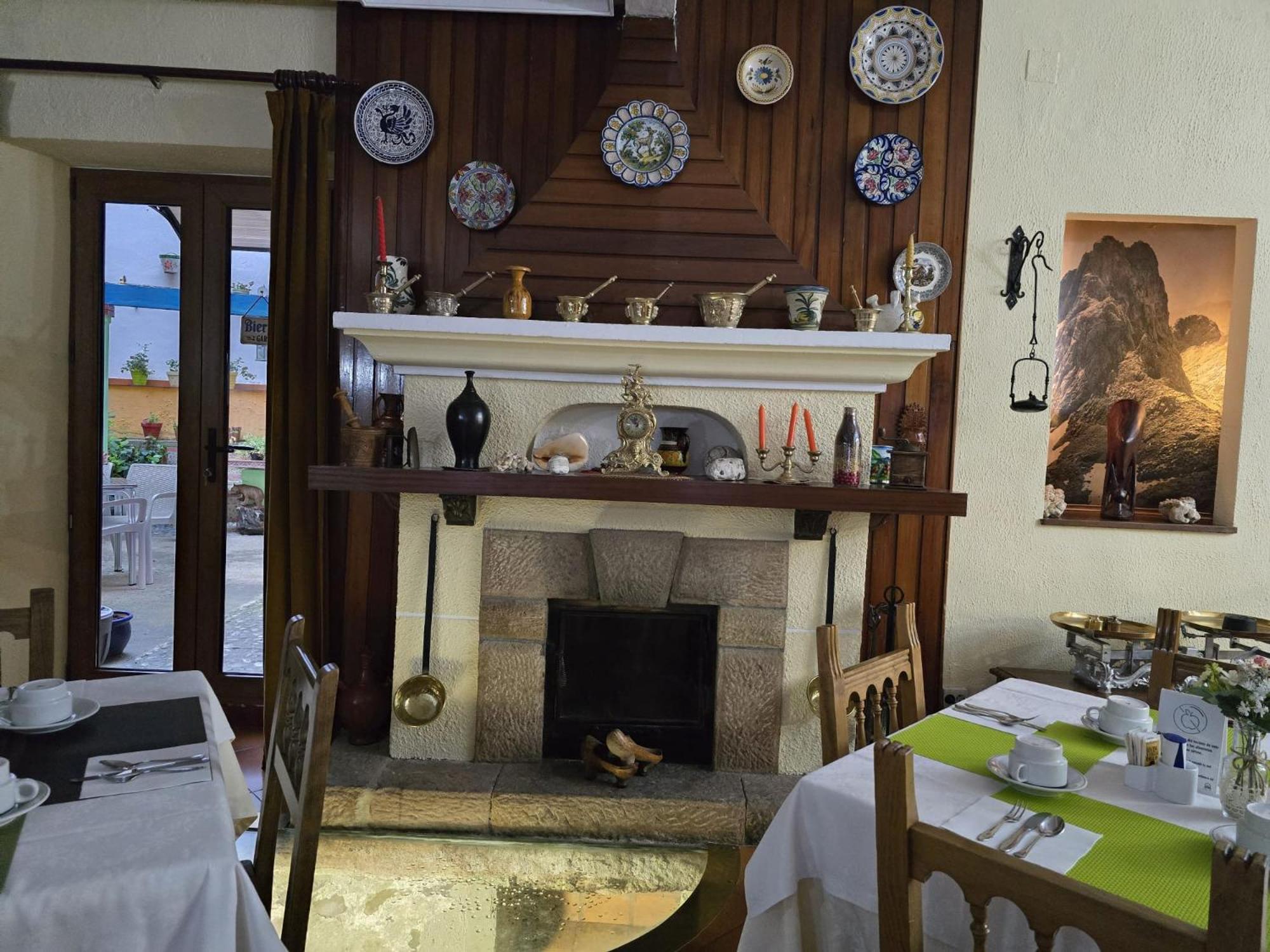 Hosteria Picos De Europa Potes Esterno foto