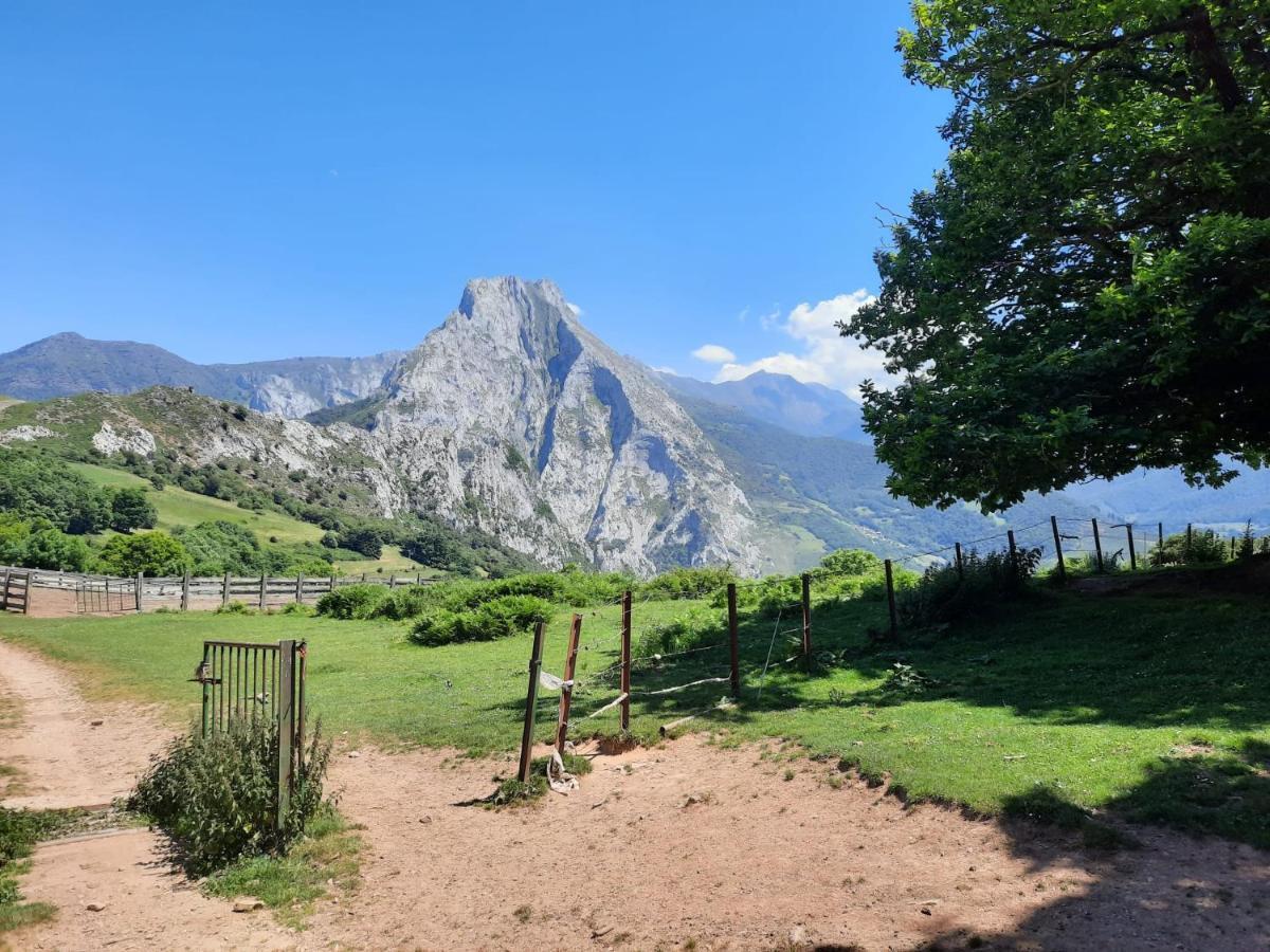 Hosteria Picos De Europa Potes Esterno foto